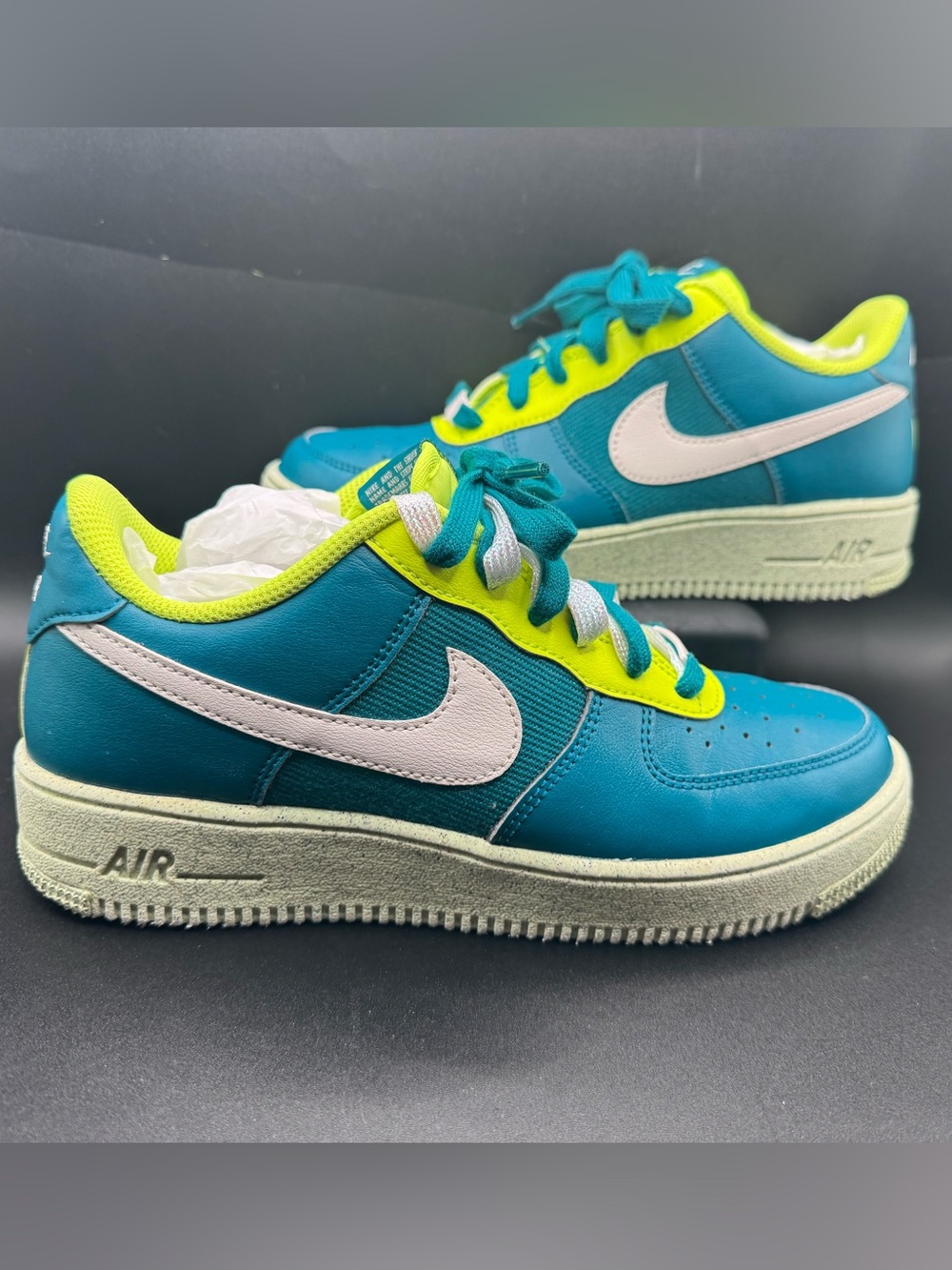Nike Air Force 1 ‘07 LV8 Teal Volt Sneakers | Men’s 6 / Women’s 7.5 | DM1086-300